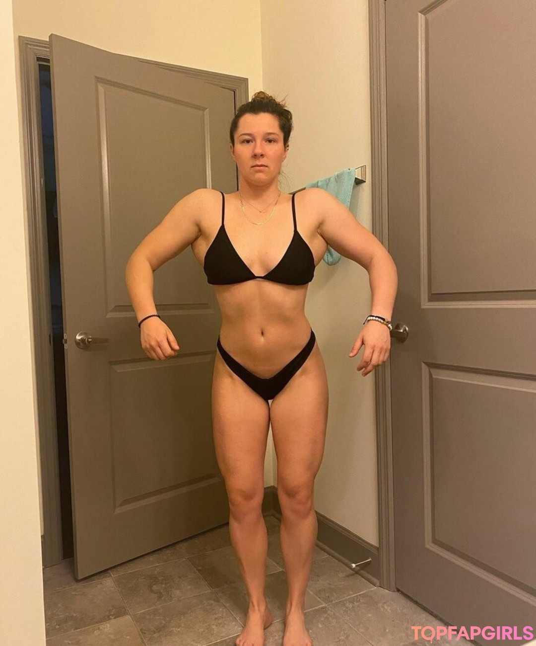 kaylofit model erotic pic