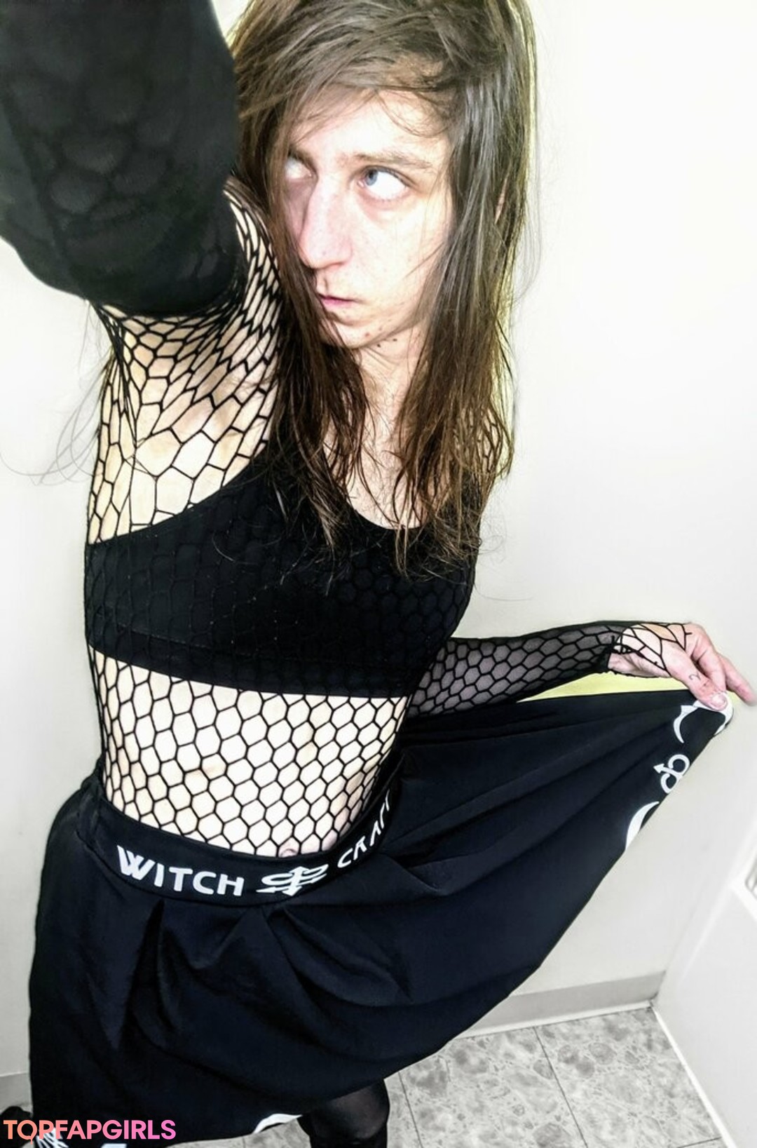 n somnium hot model pic