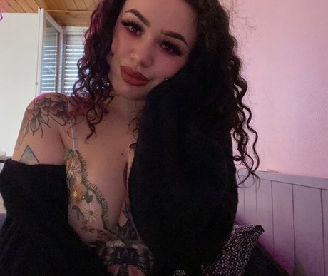 Krolkmi beautiful pornstar photos