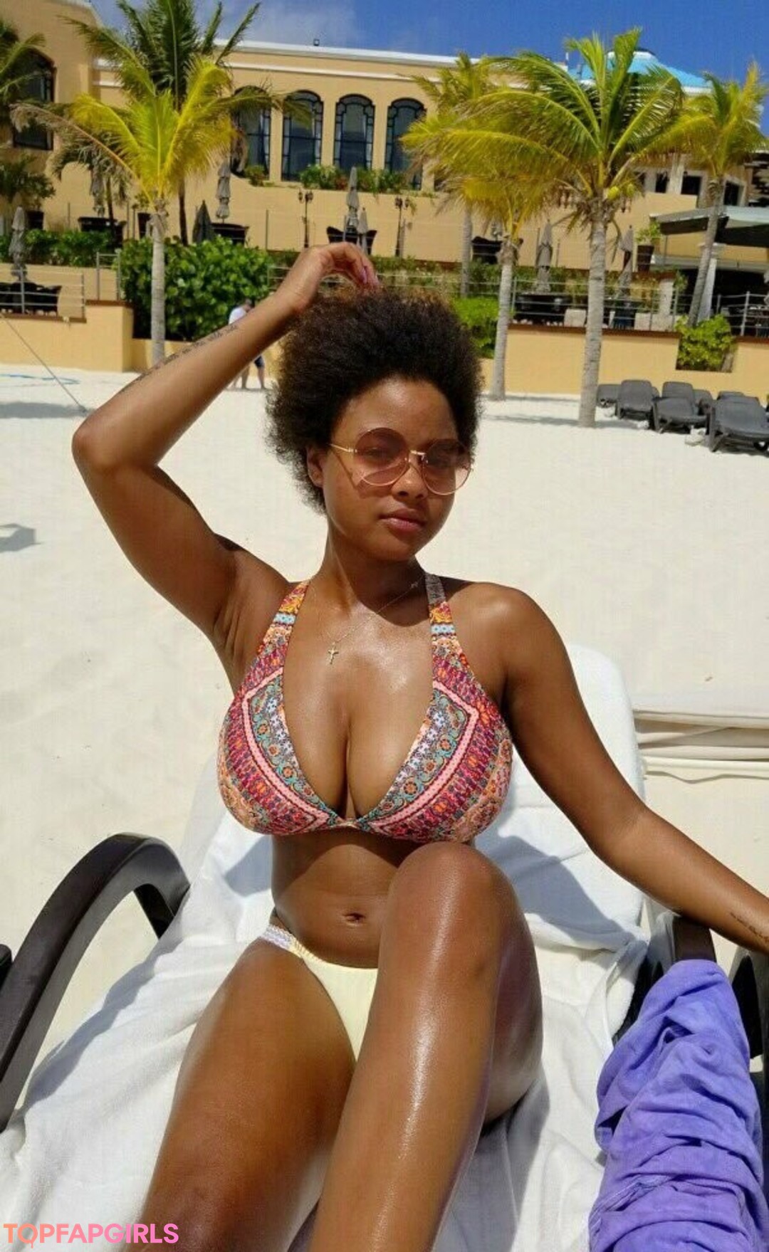 Bush Baby pornographic star picture