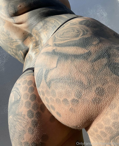 Bee Phillips nice model pics