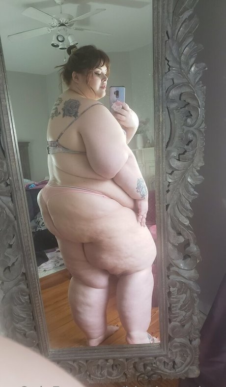 bbwbeccabae free model pic