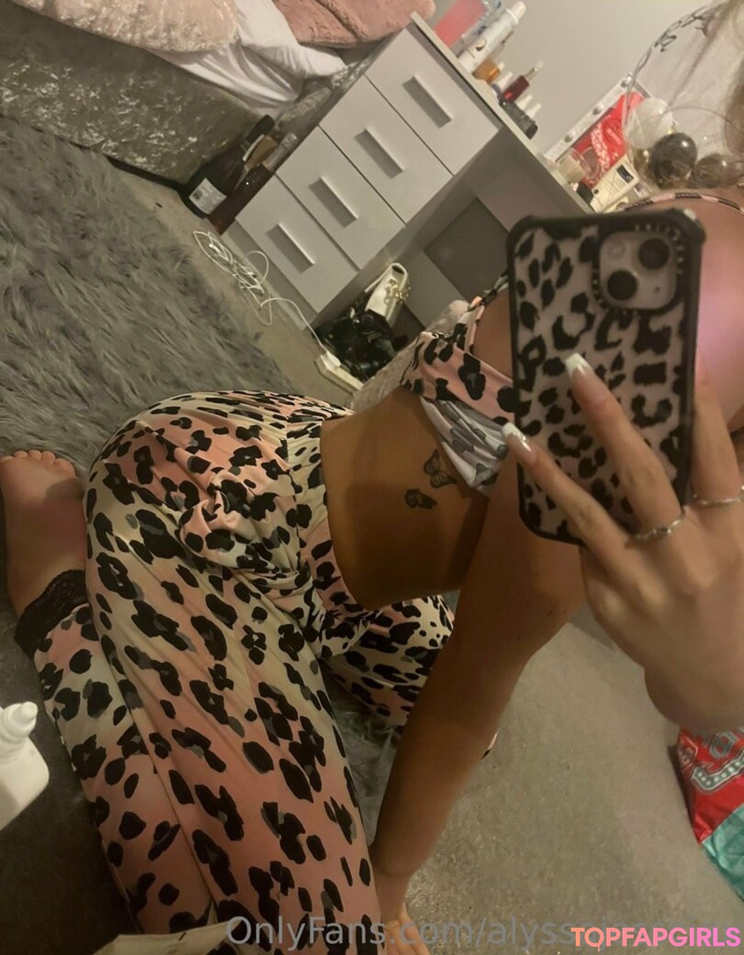 Alyssajessciax erotic actress gallery