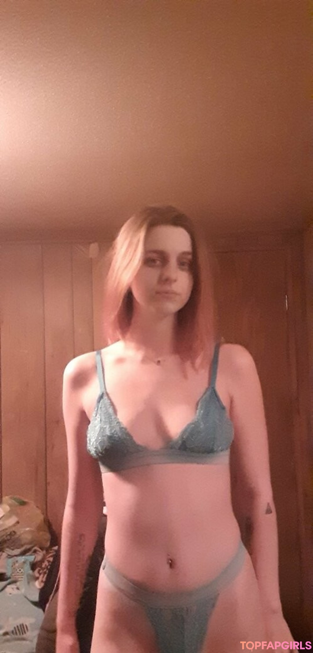mommymaddii model erotic image