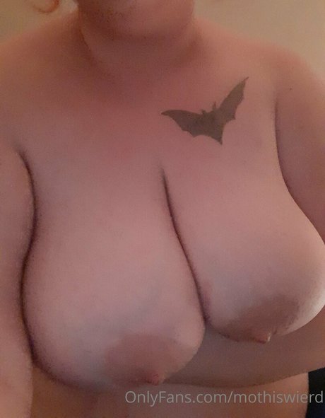 mothisweird perfect model photo