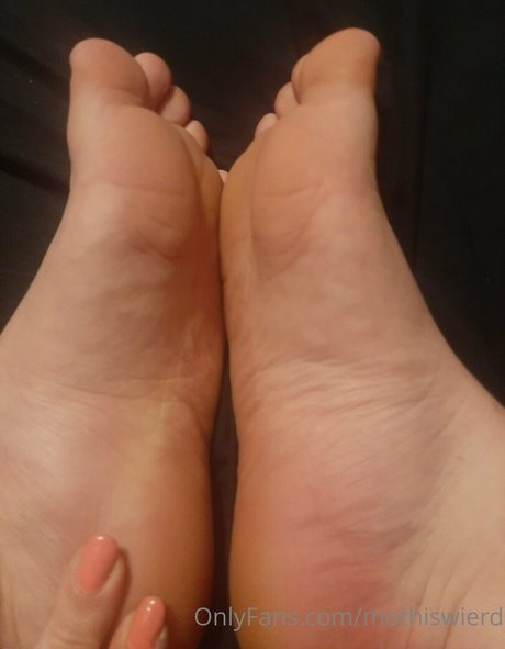 mothisweird free actress pics