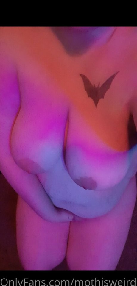 mothisweird exclusive model photos