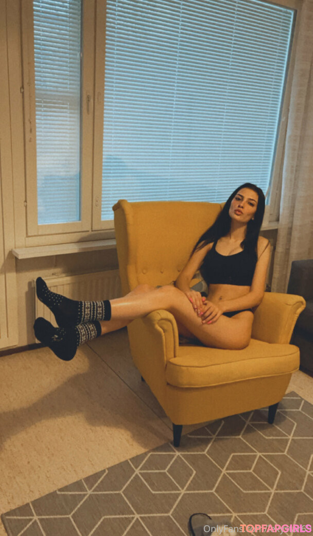 cristall69 model free photo