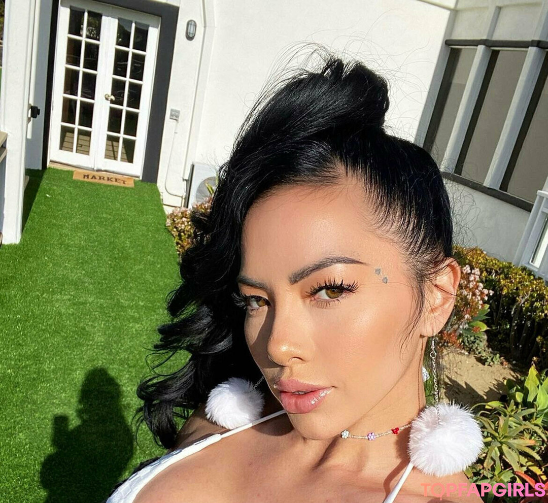 lilkymchiii hd star photos