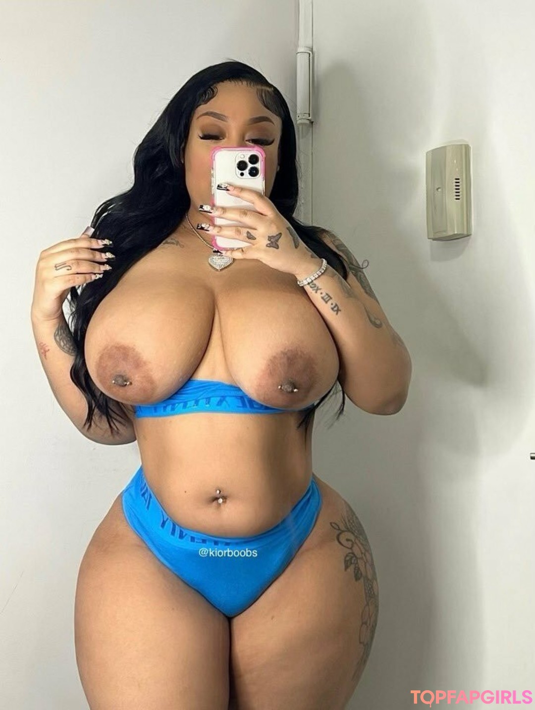 kioruncut high quality star galleries