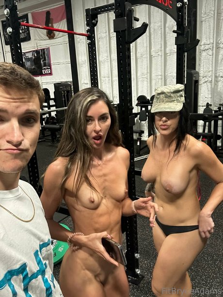 Bryce Adams star top galleries