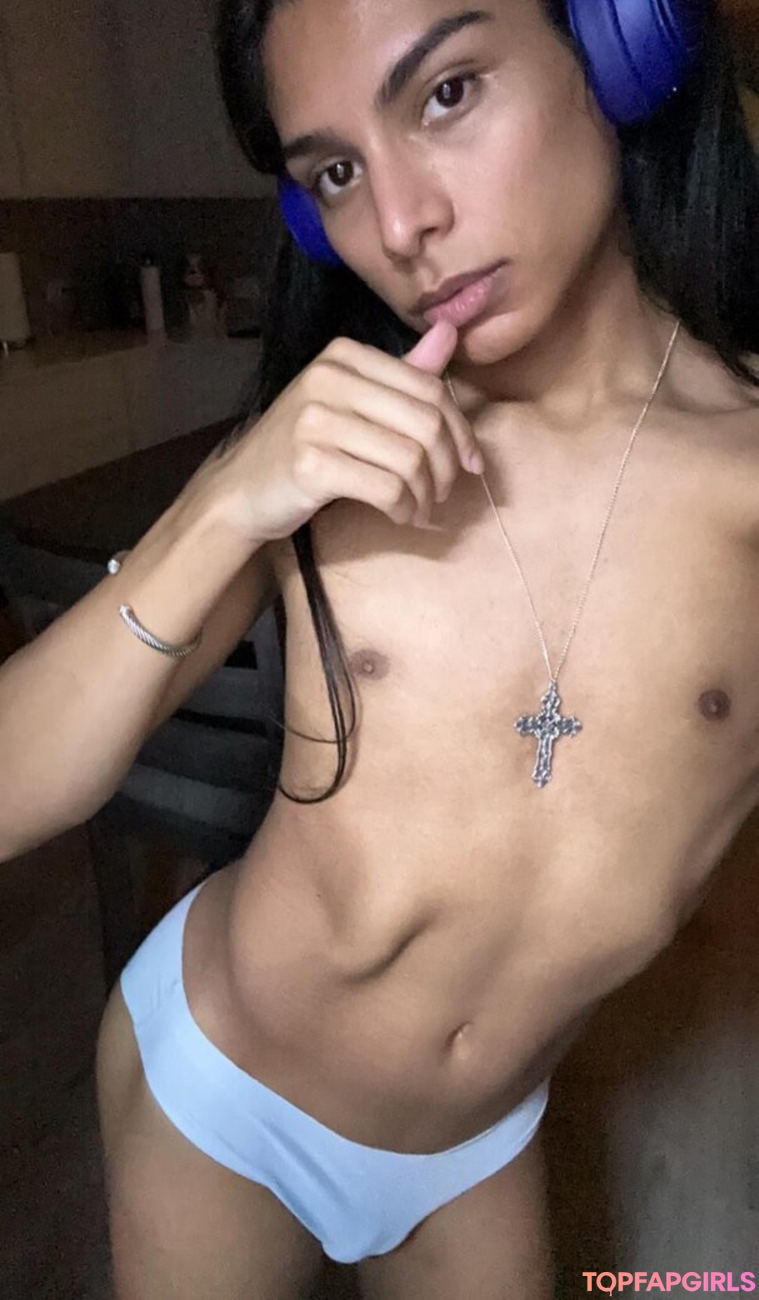 angelakira model xxx images