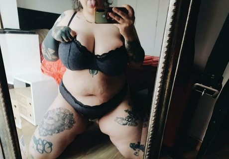 busty bbw onlyfans pretty picture