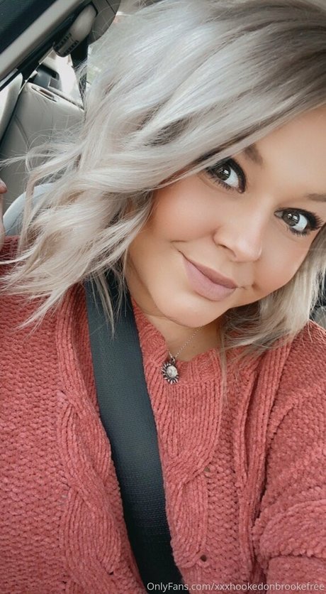 xxxhookedonbrookefree pornstar pretty images