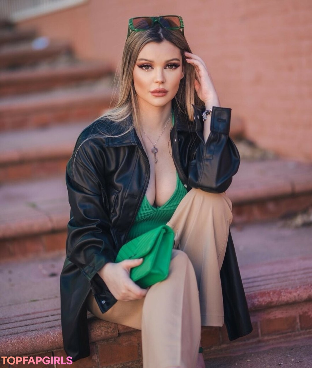 Aroyitt model nice pics