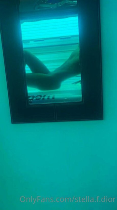 extreme squirt onlyfans naked pic