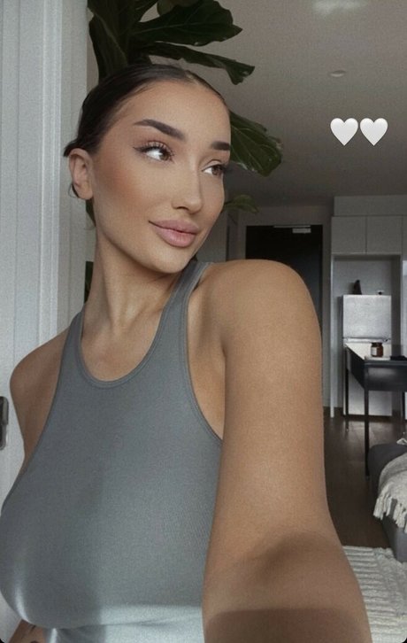 Carla Dior sex actress picture