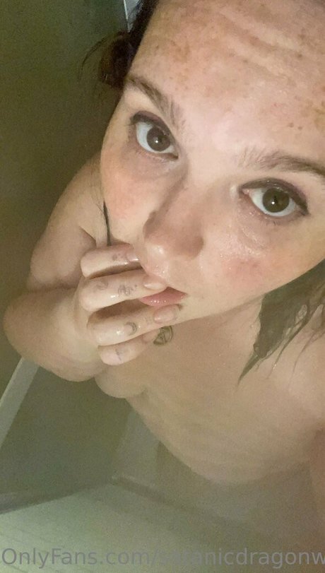 satanicdragonwitch model erotic archive