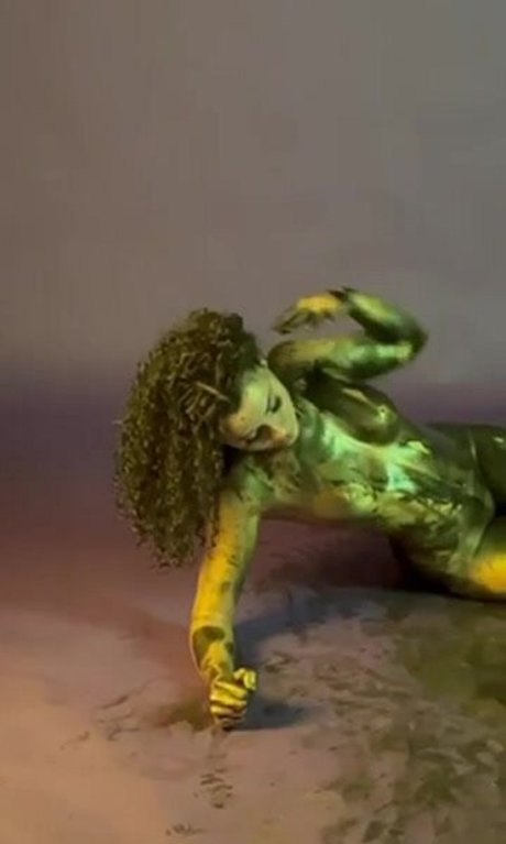 Nude Antilles star images