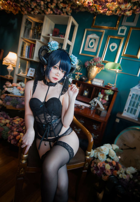 miu cosplayer model perfect photo