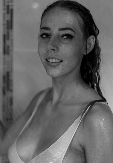 Ally J Wilkinson xxx pornstar archive