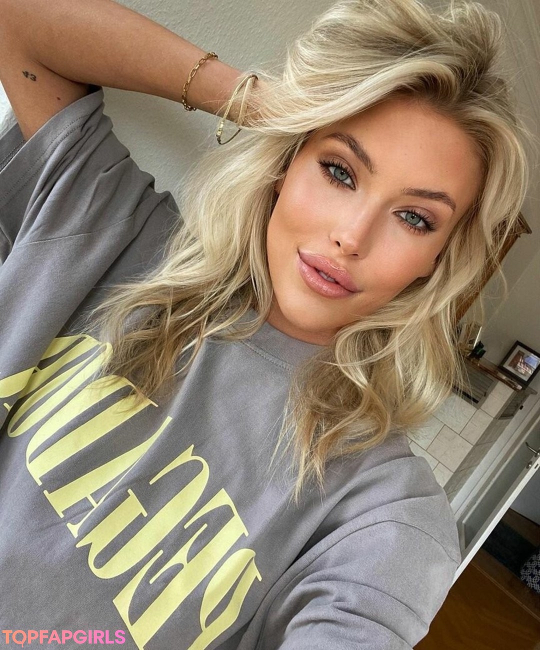 fayleha star adult picture