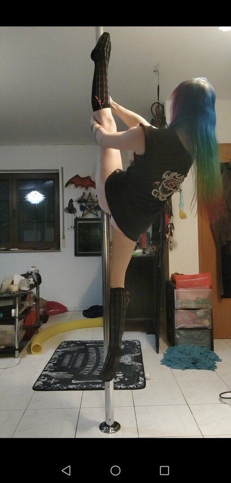 Kieseldesverderbens pornstar nude archive