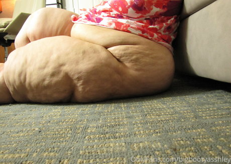 hot asian onlyfans nudes images