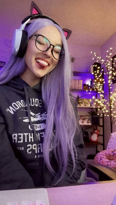 Eralia high quality actress pic