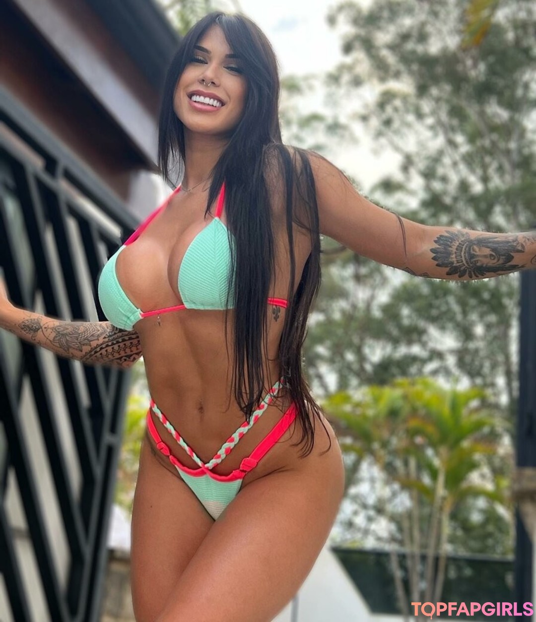 Jully Oliveira pornstar hot image