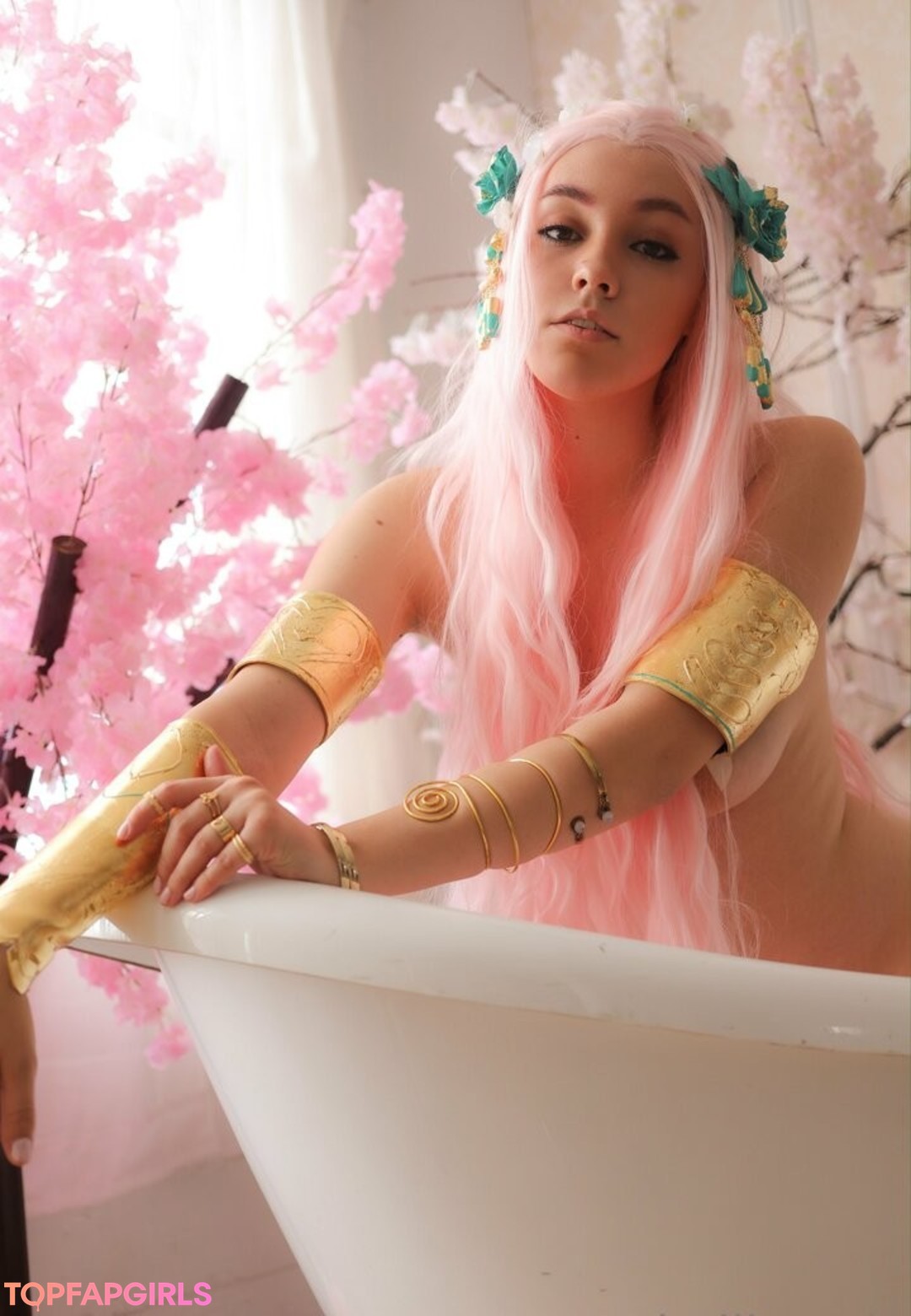 Hailie Rosie model naked picture