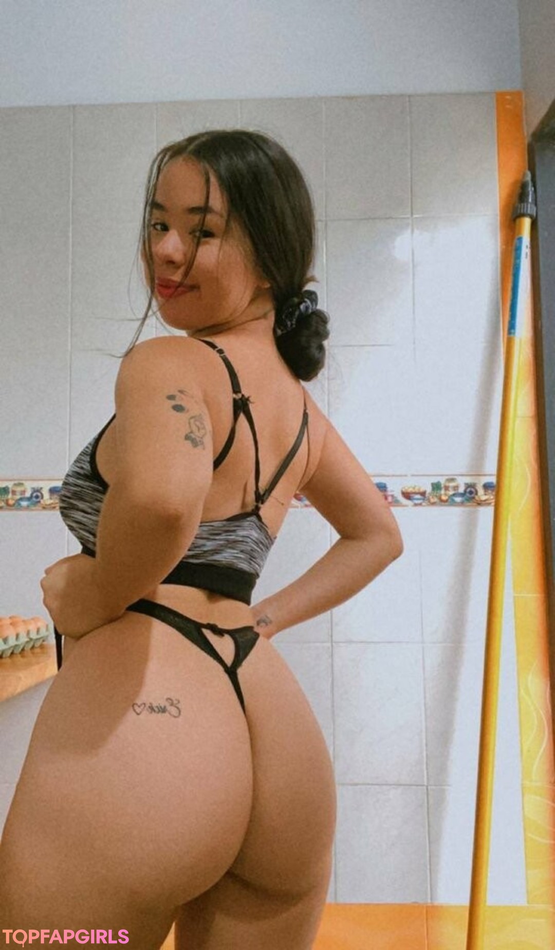 Paola Suarez pornographic actress gallery