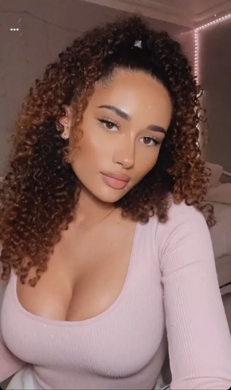 Rubyellaaa0 best pornstar image