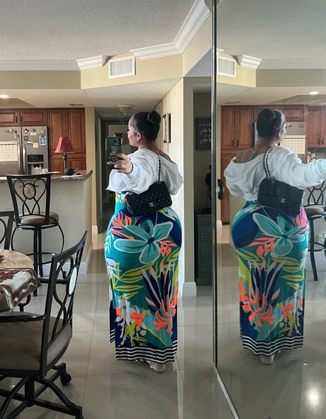 Cakeyback pornstar naked pictures