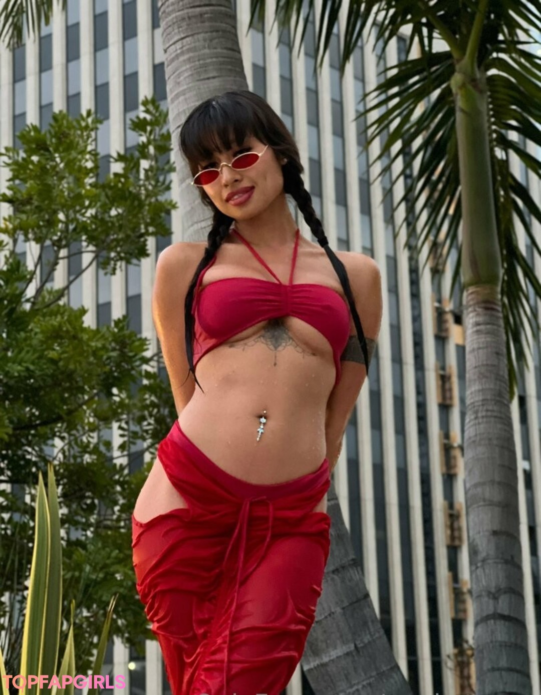 Nan Katanaa pornstar sexy photos