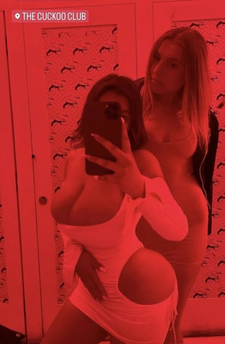 Karina__1 nice actress images