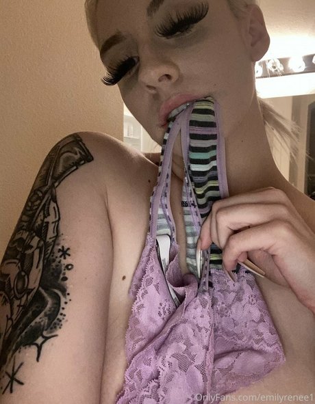 pawgemily1 adult actress archive