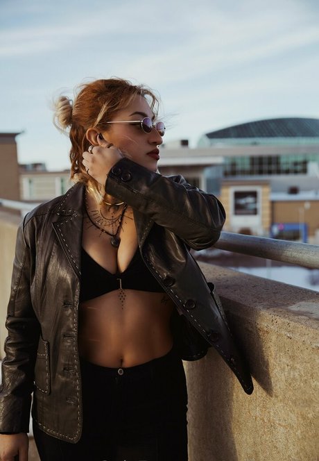 sofiasadhd nice actress pics