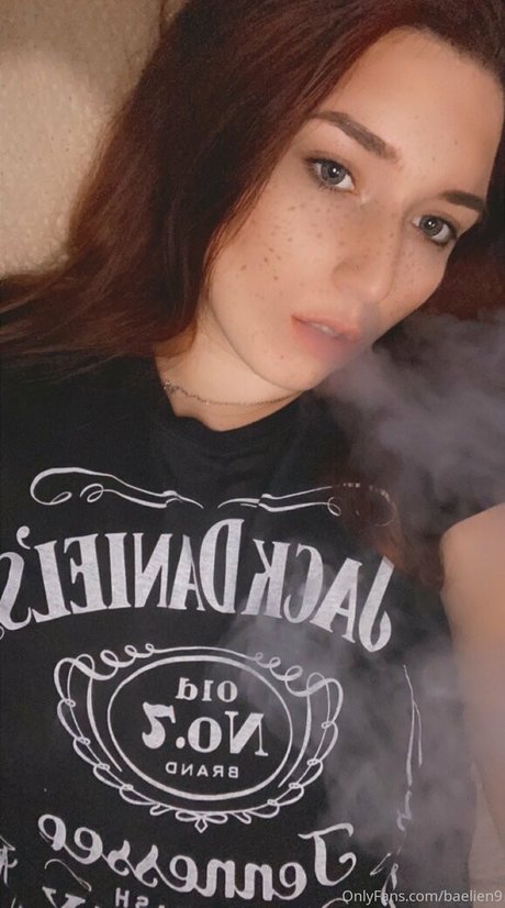 brunette petite onlyfans sexy pic