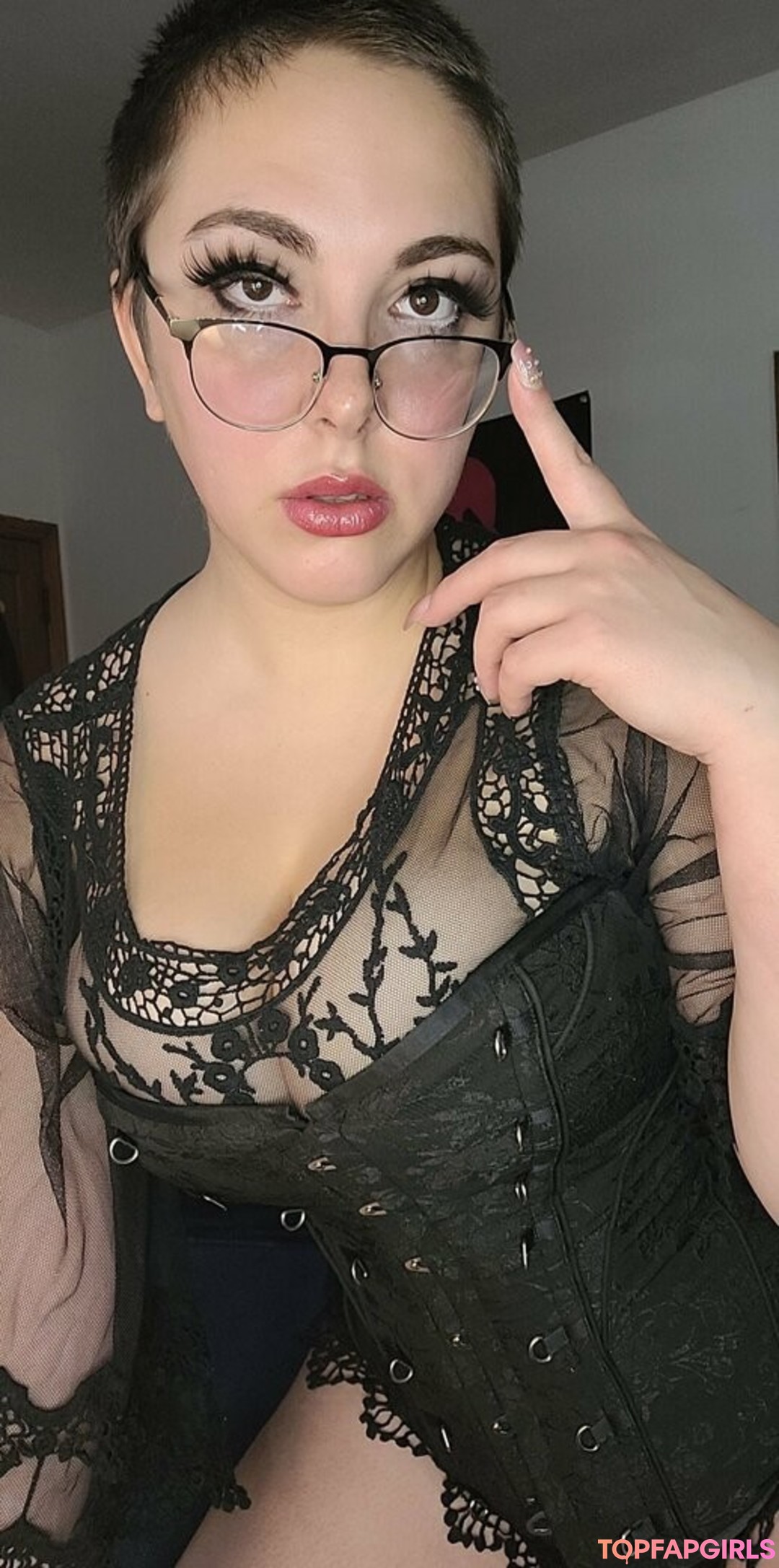petite blonde milf onlyfans free sex pictures