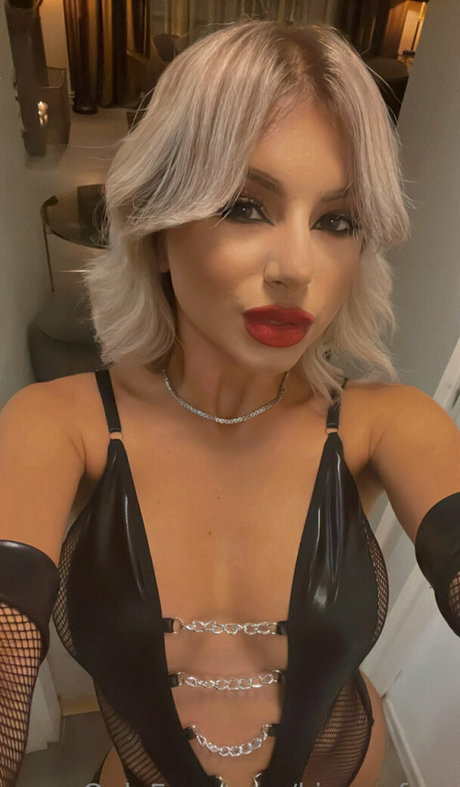 sucking big cock onlyfans sexy nude gallery