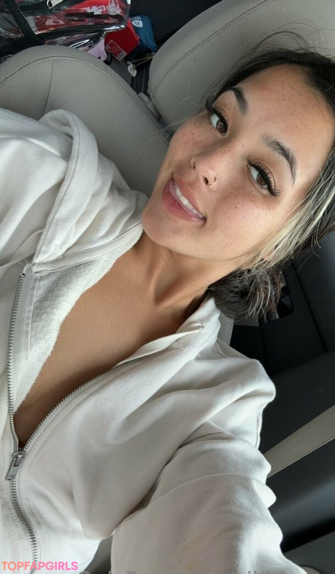 kikirivers hot star pictures
