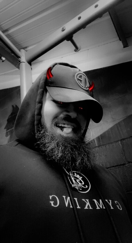 Tattooed hunk star top archive