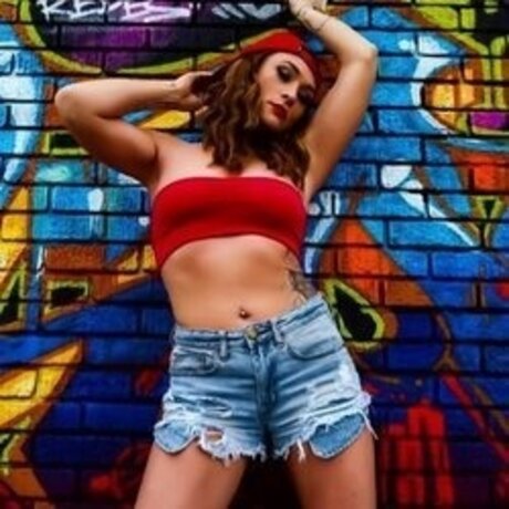 K ta Kuns pornstar exclusive photos