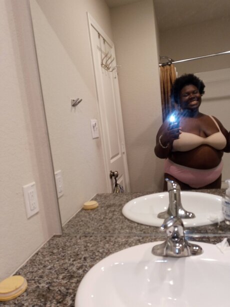 Ne1thing_ xxx actress pics