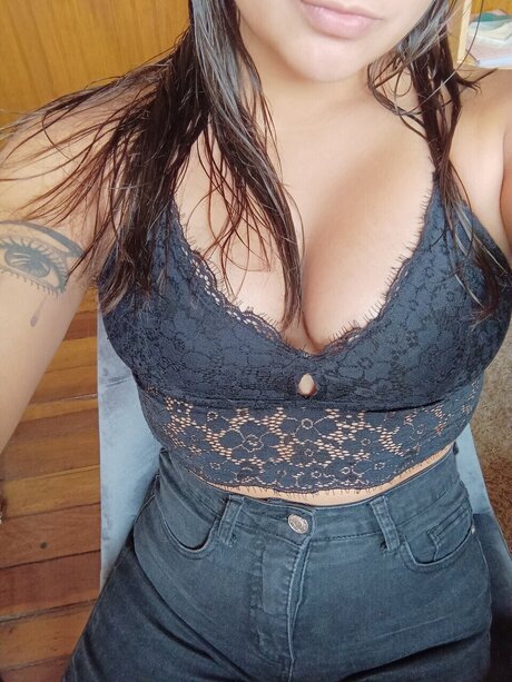 Yadespiertatenena hot star pics