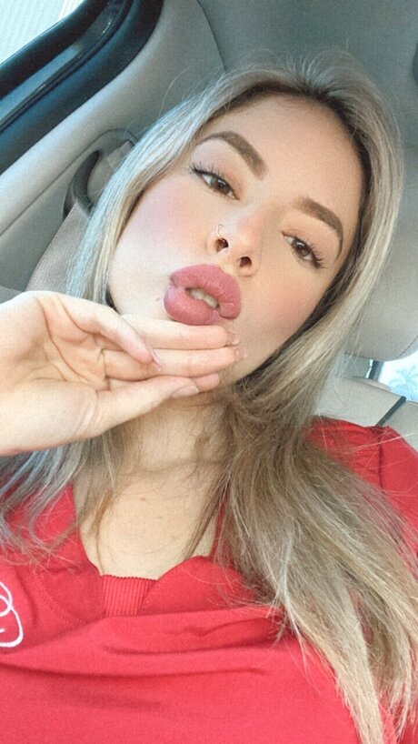 Nikolle model porn pictures