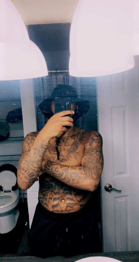 PussyBandit star top picture