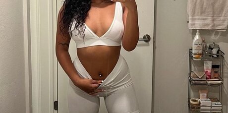 Nikkkaaa hot pornstar picture