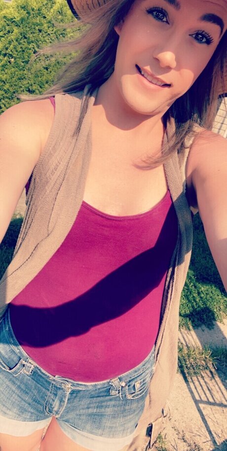 SinfullyTrans free star image